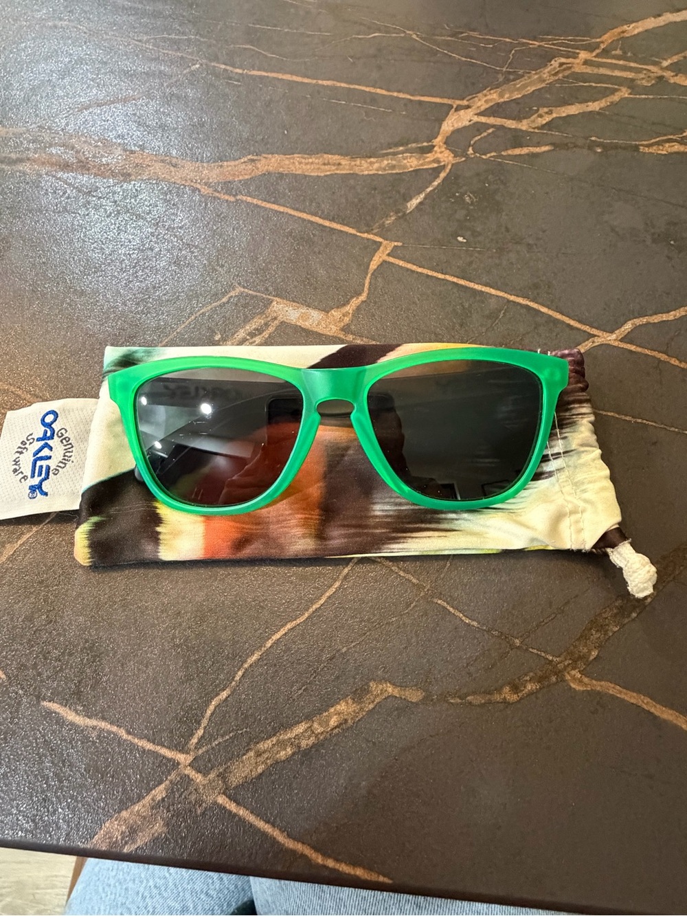Oakley Frogskins Green Blacklight with Gray Lenses
